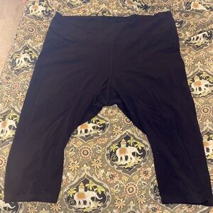 4X Old Navy PowerChill Cropped Leggings